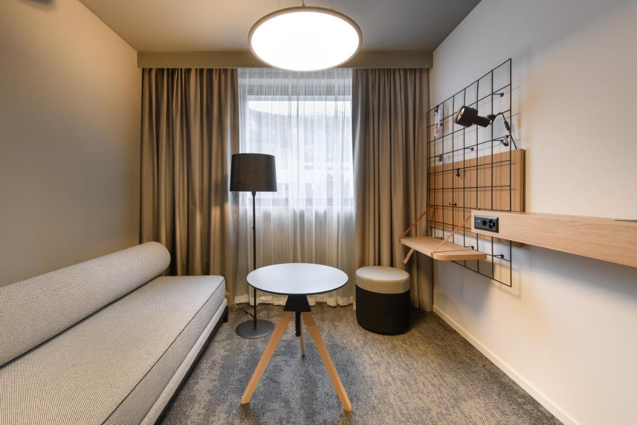 Moxy Sion Hotel Bagian luar foto